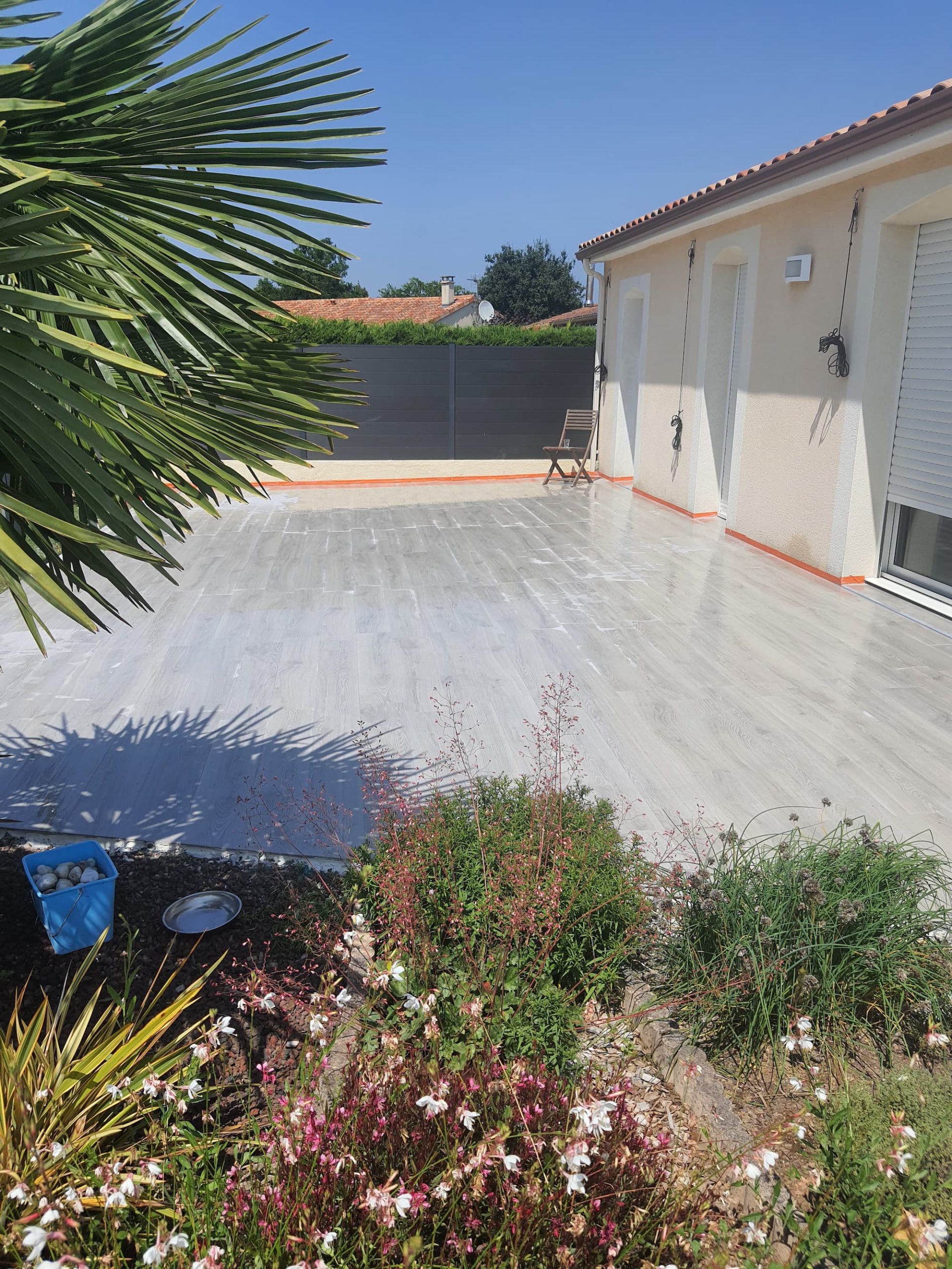 CARRELAGE EXTERIEUR1 SCALED | Premium Carrelage Pose de carrelage extérieur sur le secteur de Châtellerault et Poitiers Naintré 0